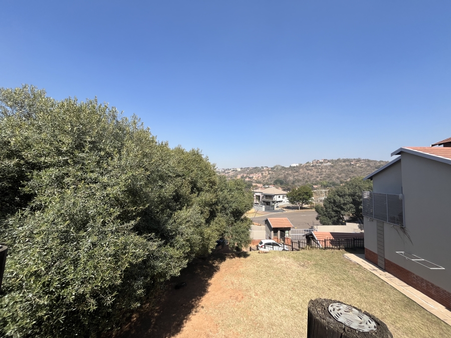 To Let 2 Bedroom Property for Rent in Azalea Park North West